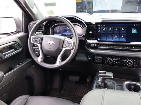 Certified 2023 Chevrolet Silverado 1500 LTZ w/ Technology Package image 13