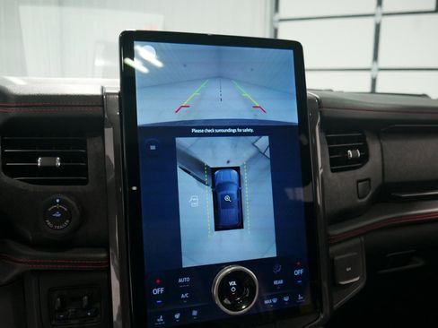 Certified 2023 Ford Expedition Limited image 23