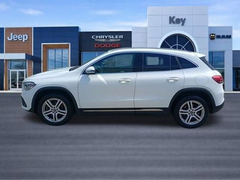 Used 2023 Mercedes-Benz GLA 250 4MATIC image 2