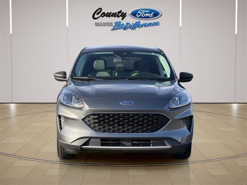 Used 2022 Ford Escape SE w/ Cold Weather Package image 12