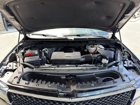 Used 2024 Cadillac Escalade Sport Platinum w/ LPO, Floor Liner Package AWD/4WD image 37