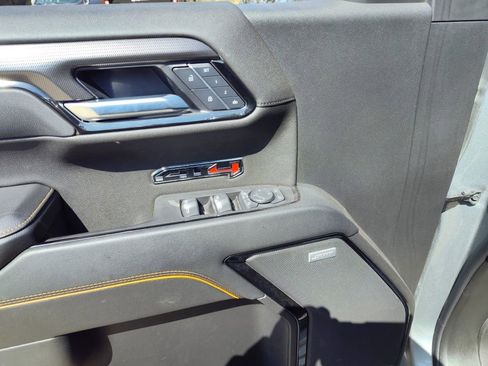 Used 2025 GMC Sierra 1500 AT4 w/ AT4 Premium Package image 12