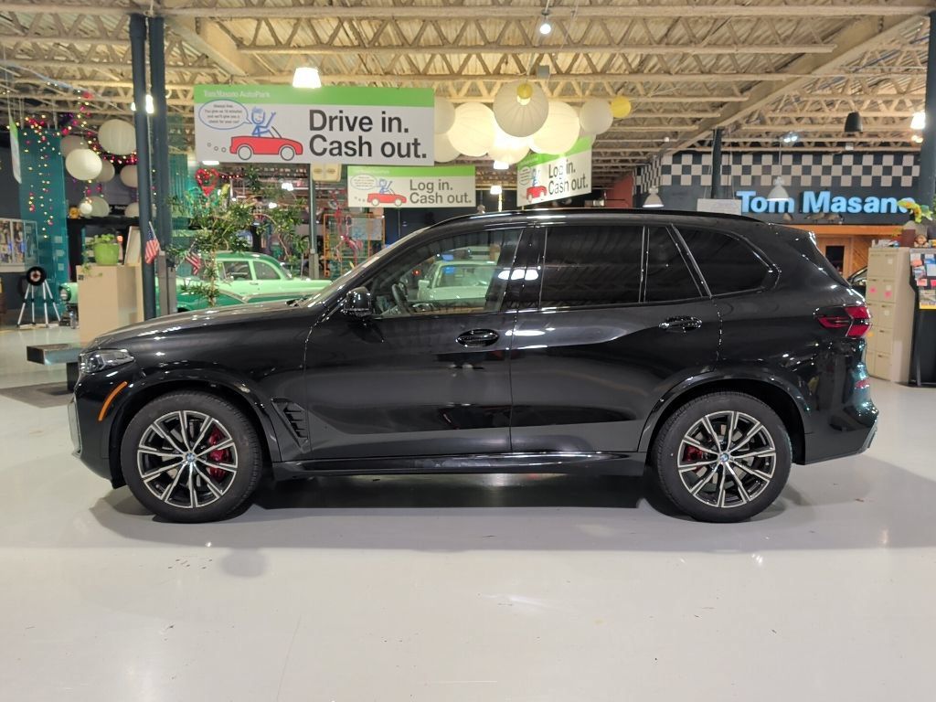 Certified 2026 BMW X5 xDrive40i w/ Executive Package AWD/4WD image 11