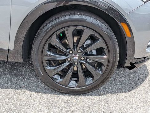 Used 2025 Buick Envista Sport Touring w/ Experience Buick Package FWD image 11