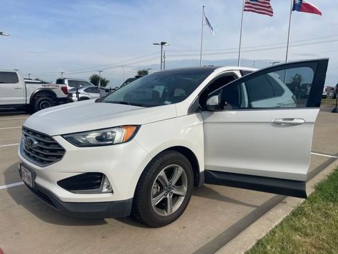 Used 2020 Ford Edge SEL w/ Convenience Package FWD image 2