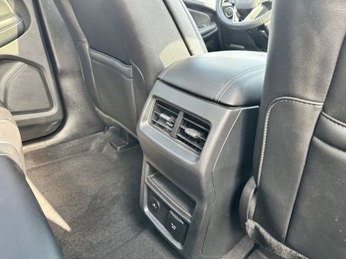 Certified 2022 Ford Edge Titanium AWD/4WD image 39