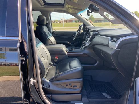 Used 2020 GMC Yukon SLT image 30