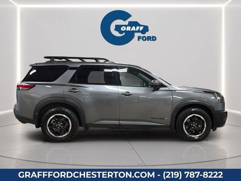 Used 2024 Nissan Pathfinder Rock Creek AWD/4WD image 5