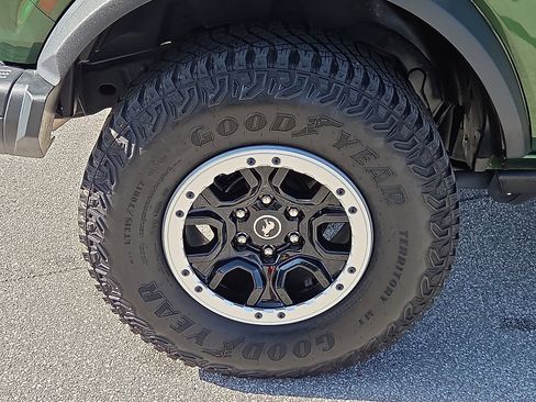 Certified 2023 Ford Bronco Badlands AWD/4WD image 7