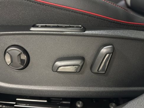 New 2026 Volkswagen GTI SE FWD image 17