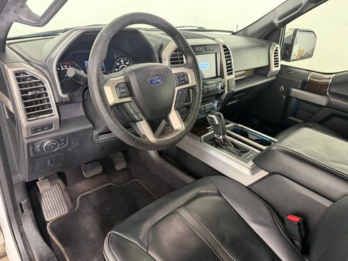 Used 2016 Ford F150 Platinum w/ Equipment Group 701A Luxury image 4