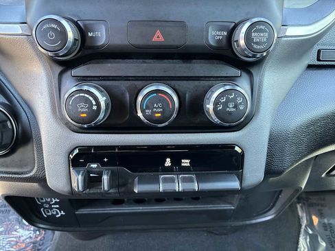 Certified 2024 RAM 2500 Big Horn AWD/4WD image 15