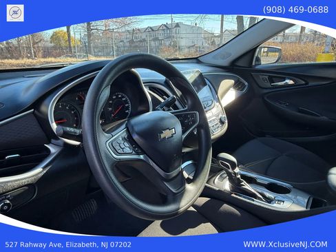 Used 2023 Chevrolet Malibu LT image 9
