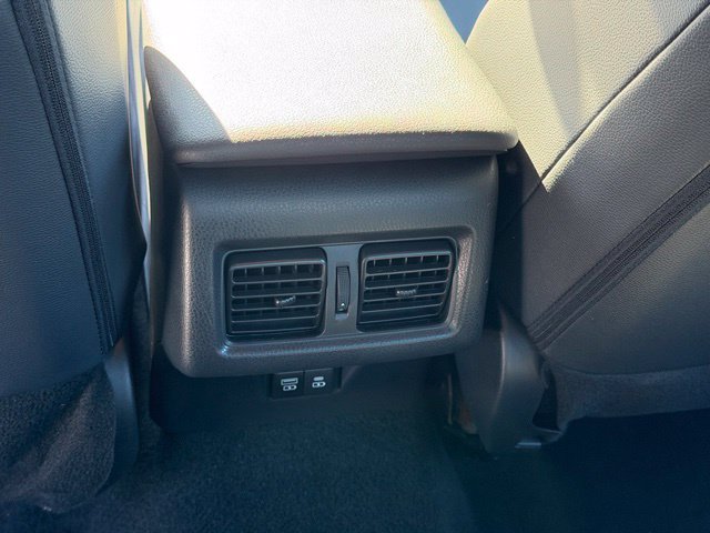 Used 2025 Toyota Camry SE FWD image 17
