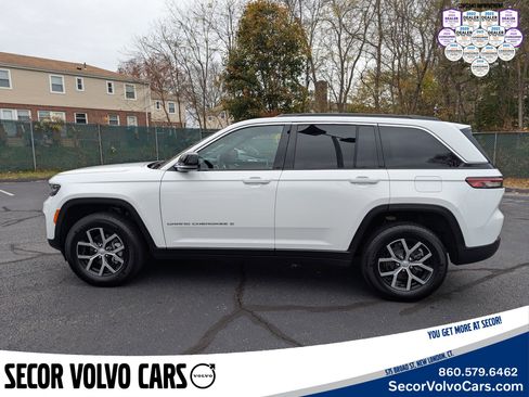 Used 2024 Jeep Grand Cherokee Limited image 6