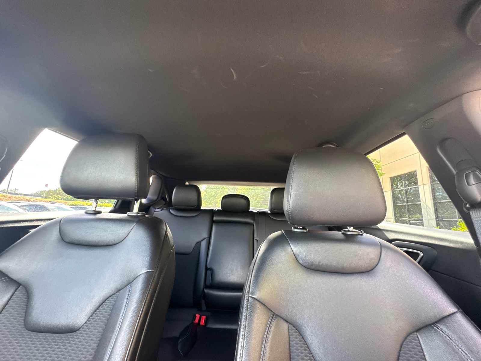 Used 2025 Jeep Compass Latitude AWD/4WD image 31
