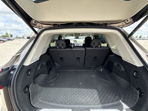 Used 2019 Buick Envision Essence FWD image 23