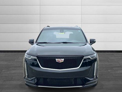 Certified 2025 Cadillac XT6 Sport w/ LPO, Floor Liner Package AWD/4WD image 8