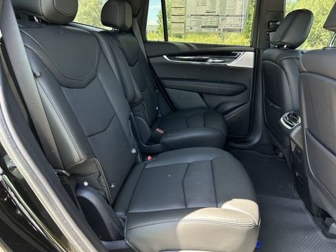New 2025 Cadillac XT6 Premium Luxury image 27