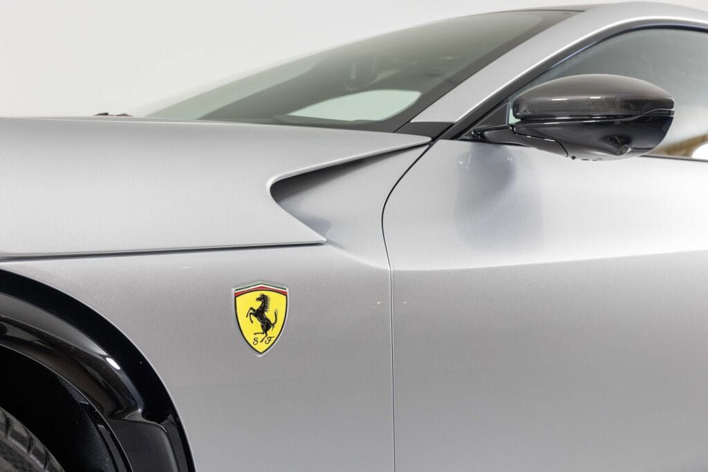 Used 2025 Ferrari Purosangue AWD/4WD image 22