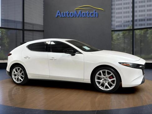 Used 2021 MAZDA MAZDA3 Hatchback w/Premium Plus Pkg AWD/4WD image 13