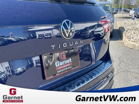 Certified 2024 Volkswagen Tiguan SE image 16