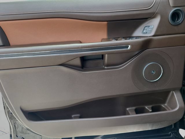Used 2022 Ford Expedition King Ranch AWD/4WD image 14