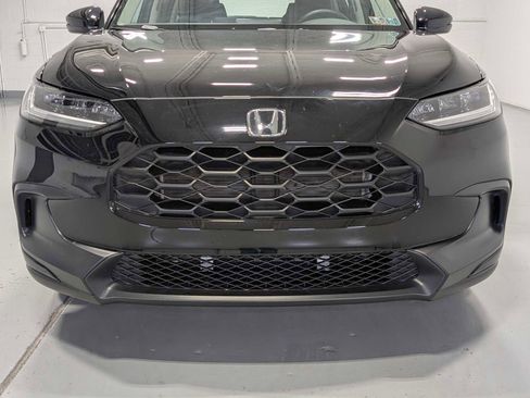 Certified 2023 Honda HR-V LX image 2