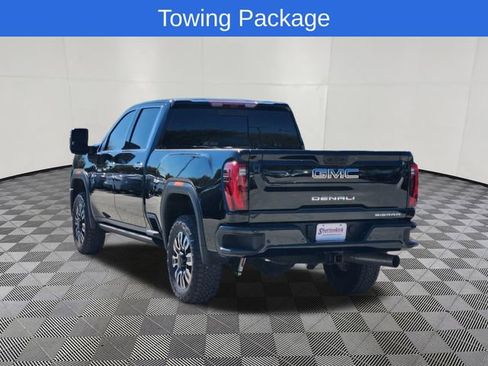 Used 2025 GMC Sierra 2500 Denali Ultimate image 3
