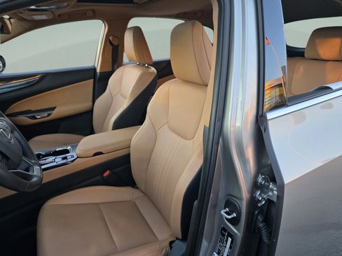 Used 2025 Lexus NX 250 FWD w/ Premium Package image 10