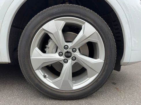 Used 2024 Audi Q5 2.0T Premium Plus image 9