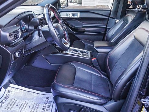 Used 2023 Ford Explorer ST-Line w/ Class IV Trailer Tow Package image 18