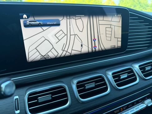 Used 2026 Mercedes-Benz GLS 450 GLS 450 image 17