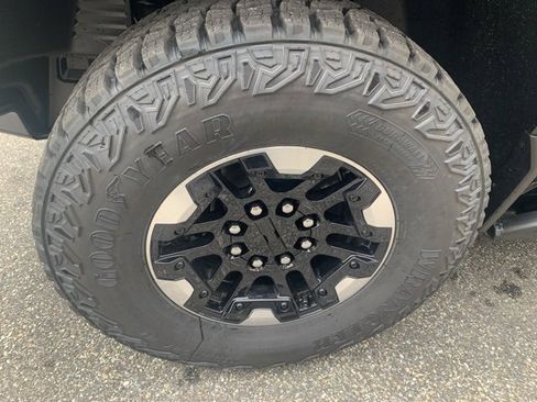 New 2024 GMC Hummer EV 2X w/ Extreme Off-Road Package image 11