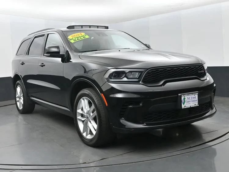 Used 2024 Dodge Durango GT AWD/4WD image 2