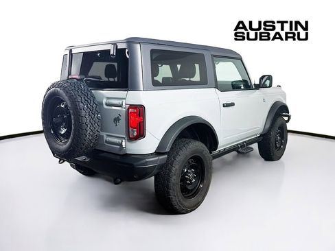 Used 2021 Ford Bronco Black Diamond image 7