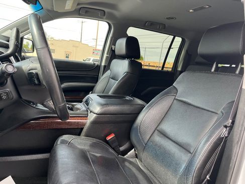 Used 2015 GMC Yukon XL SLT RWD image 25