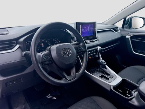 Used 2024 Toyota RAV4 LE FWD image 7