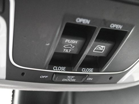 Used 2023 Honda Ridgeline RTL image 13