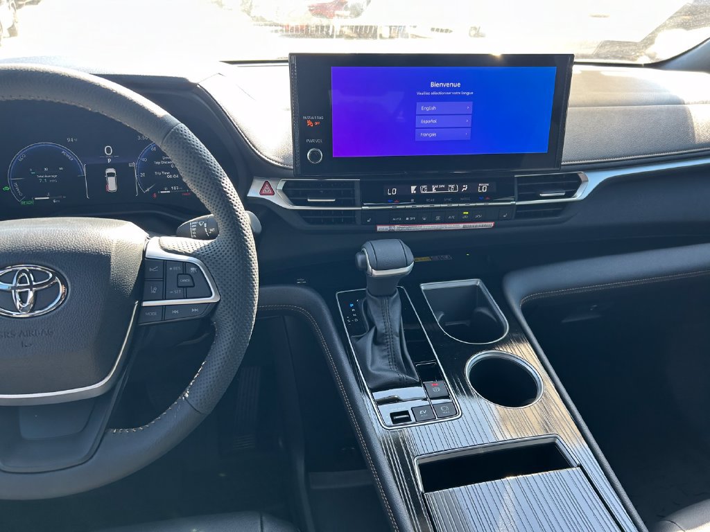 New 2026 Toyota Sienna XLE Woodland Edition AWD/4WD image 20