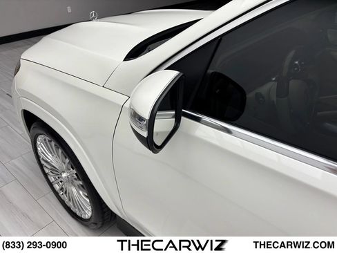 Used 2022 Mercedes-Benz Maybach GLS 600 4MATIC image 17