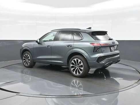 New 2026 Audi Q3 quattro 2.0T AWD/4WD image 5