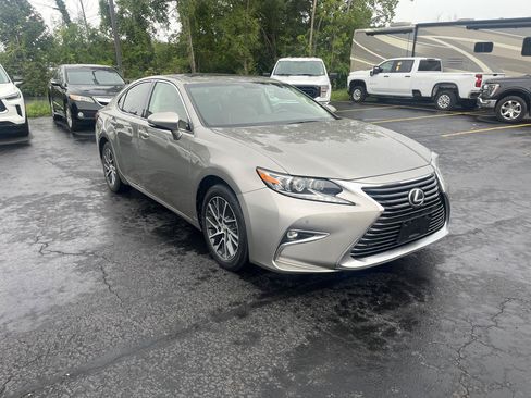 Used 2016 Lexus ES 350 FWD image 9
