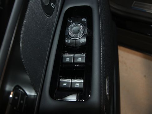 New 2026 Lincoln Nautilus Reserve image 5