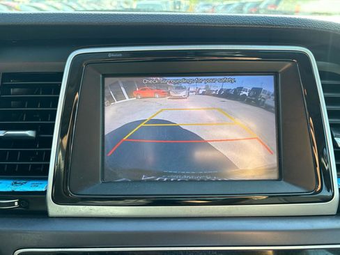 Used 2019 Hyundai Sonata SE FWD image 23