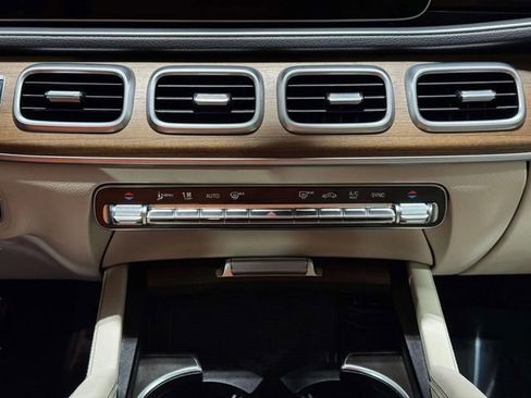 Used 2023 Mercedes-Benz GLE 350 4MATIC image 25