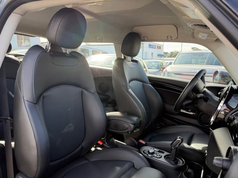 Used 2022 MINI Cooper SE image 32