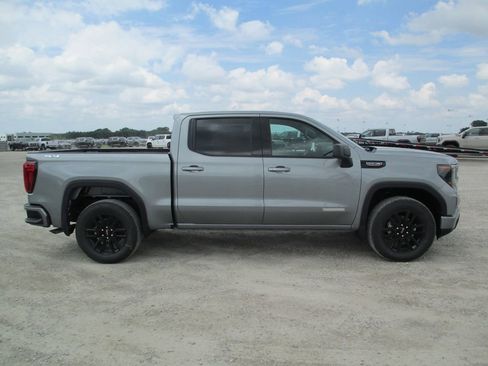 New 2026 GMC Sierra 1500 Elevation AWD/4WD image 3