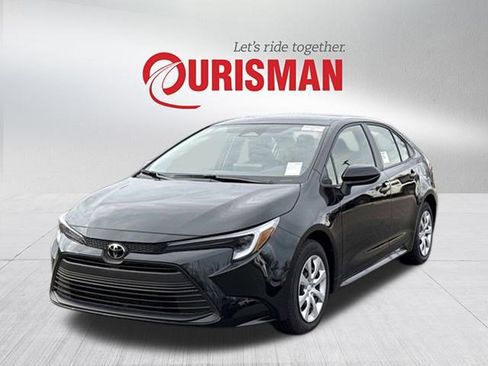 Used 2026 Toyota Corolla LE image 5