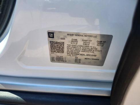 Used 2020 Buick Enclave Essence w/ Sound and Sites Package FWD image 34